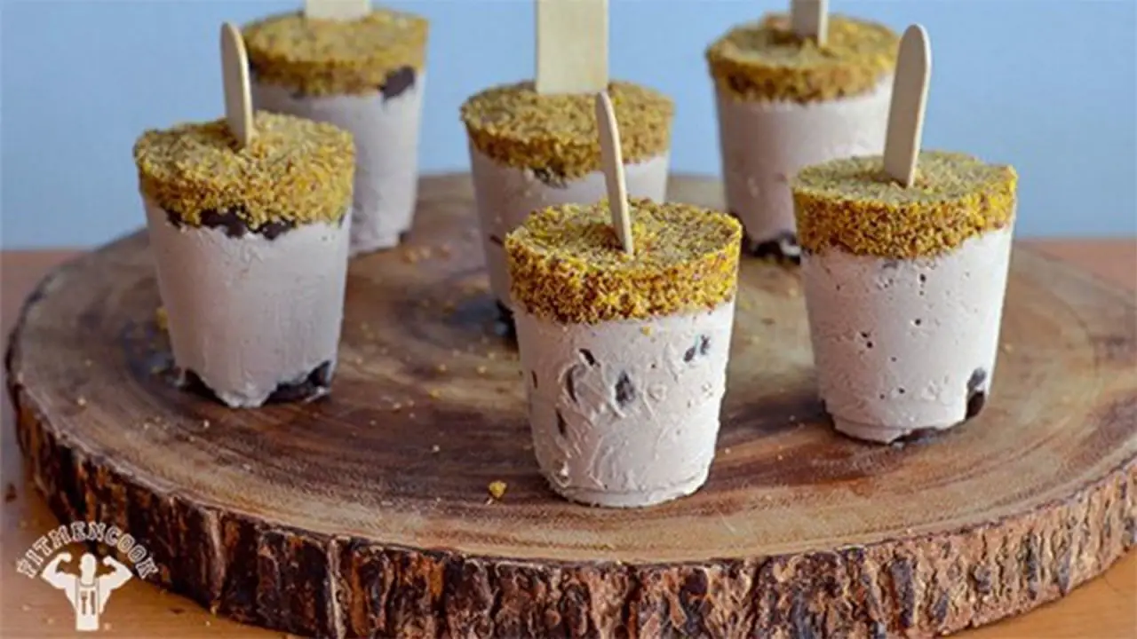 chocolate protein cheesecake pops