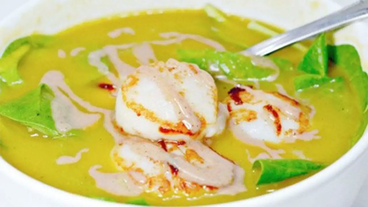 butternut squash and apple soup with seared scallops